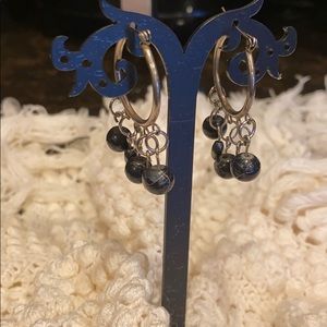 Stainless steel hoop earrings w/black onyx beads!
